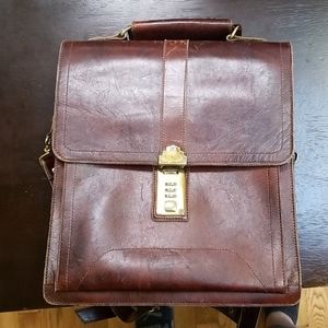 Leather messenger bag